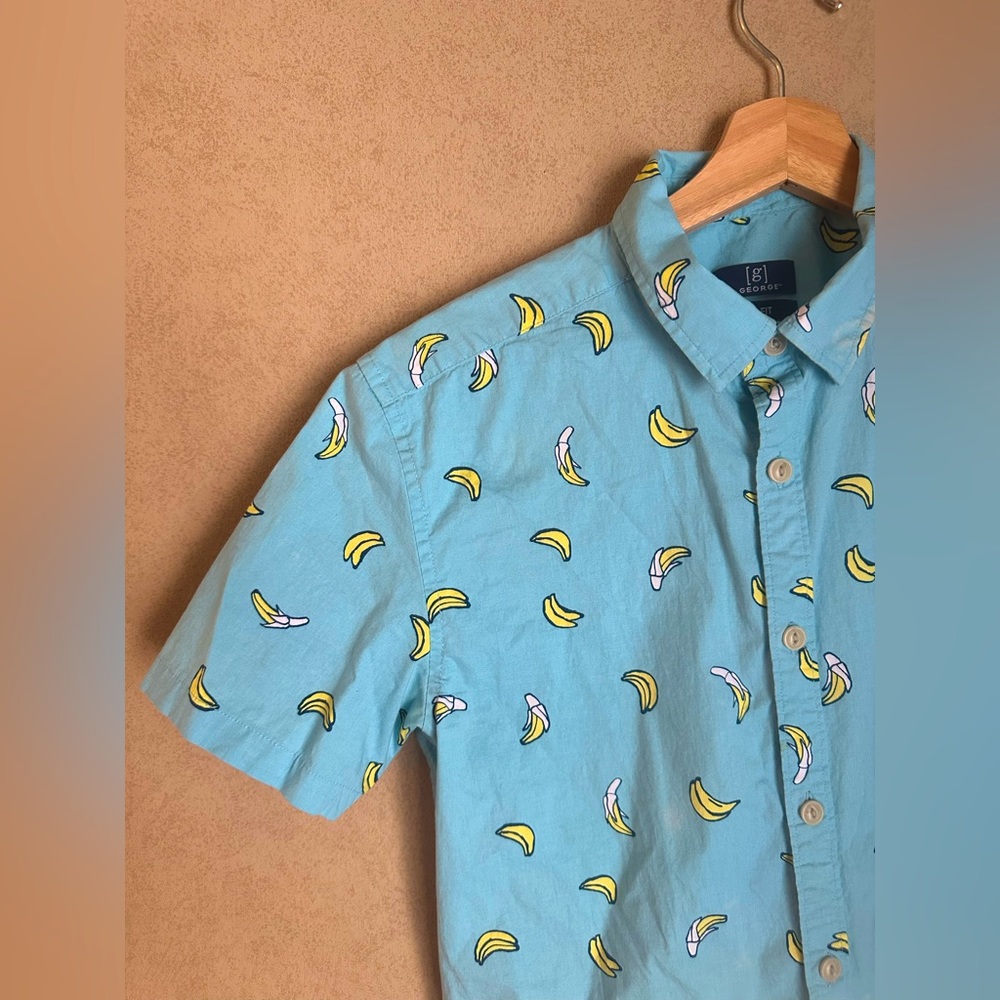 Men’s Banana Slim Fit Casual Button Up Shirt Size Small